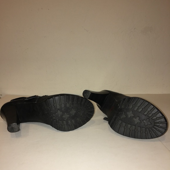 Not too coy leather booties - Picture 4 of 4